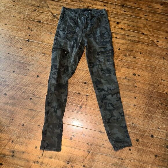 Kancun olive camo slim 25 stretchy ankle pants - Picture 1 of 3